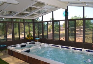 hot-tub-sunroom